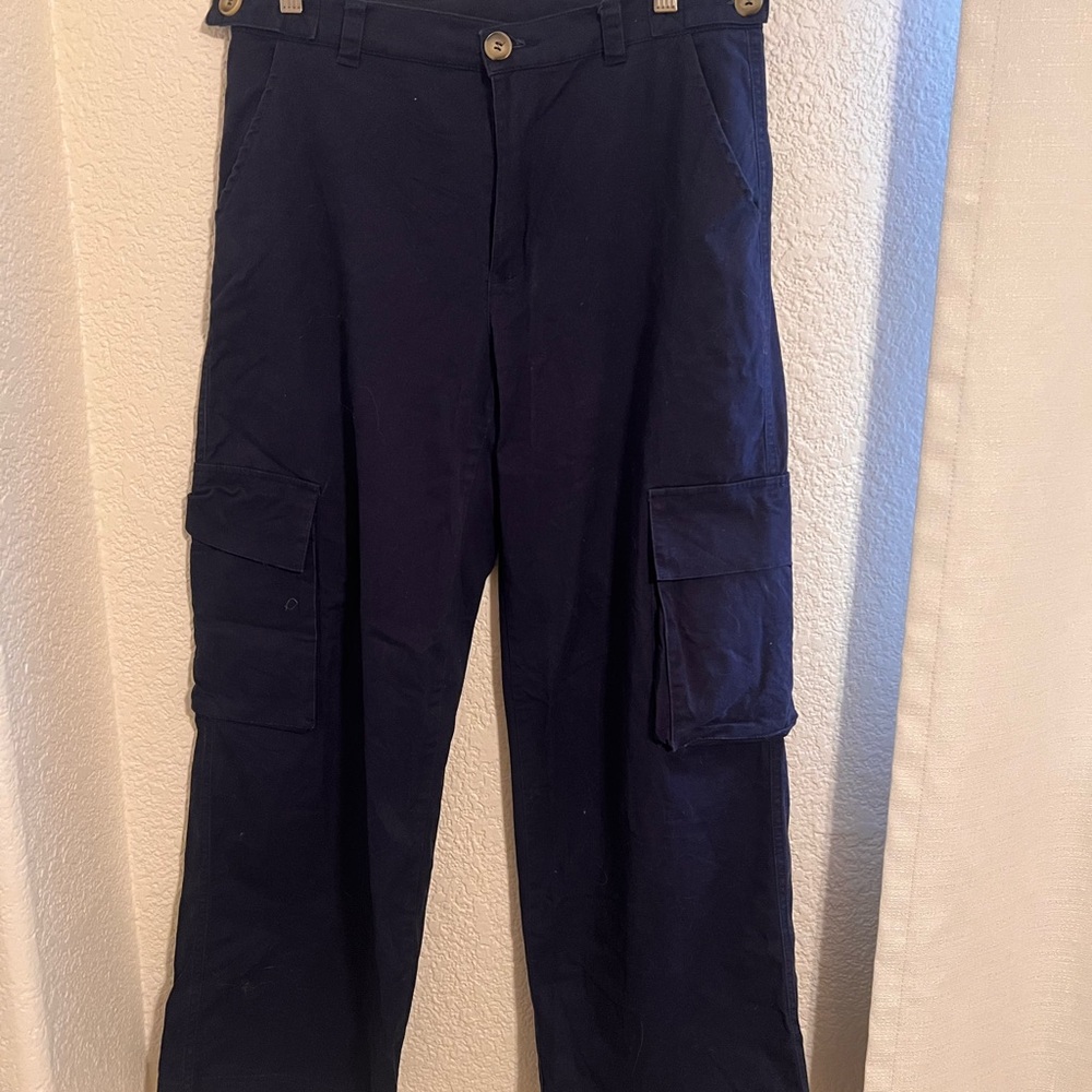 Woman’s Navy Cargo Pants